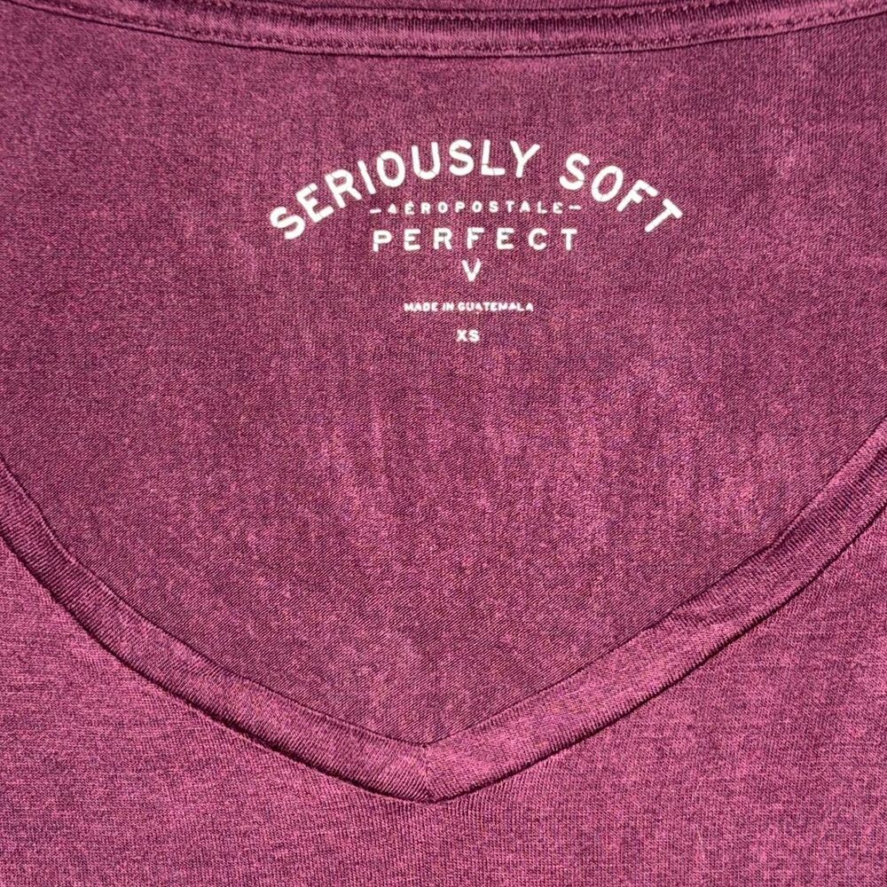 Aeropostale Seriously Soft Burgundy Maroon Short Sleeve V-Neck Shirt; SIZE XS - Picture 2 of 6